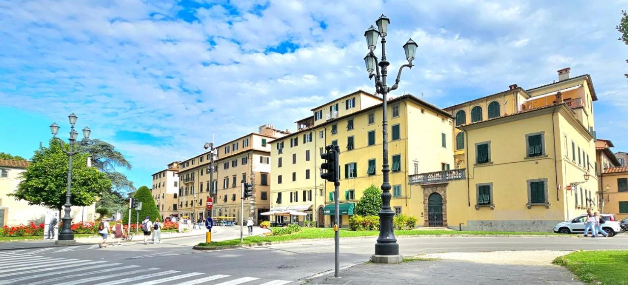 Lucca Walls Dream - Air Cond - Wi-Fi - Panoramic In Front Of The Historical Walls - Bagian luar foto