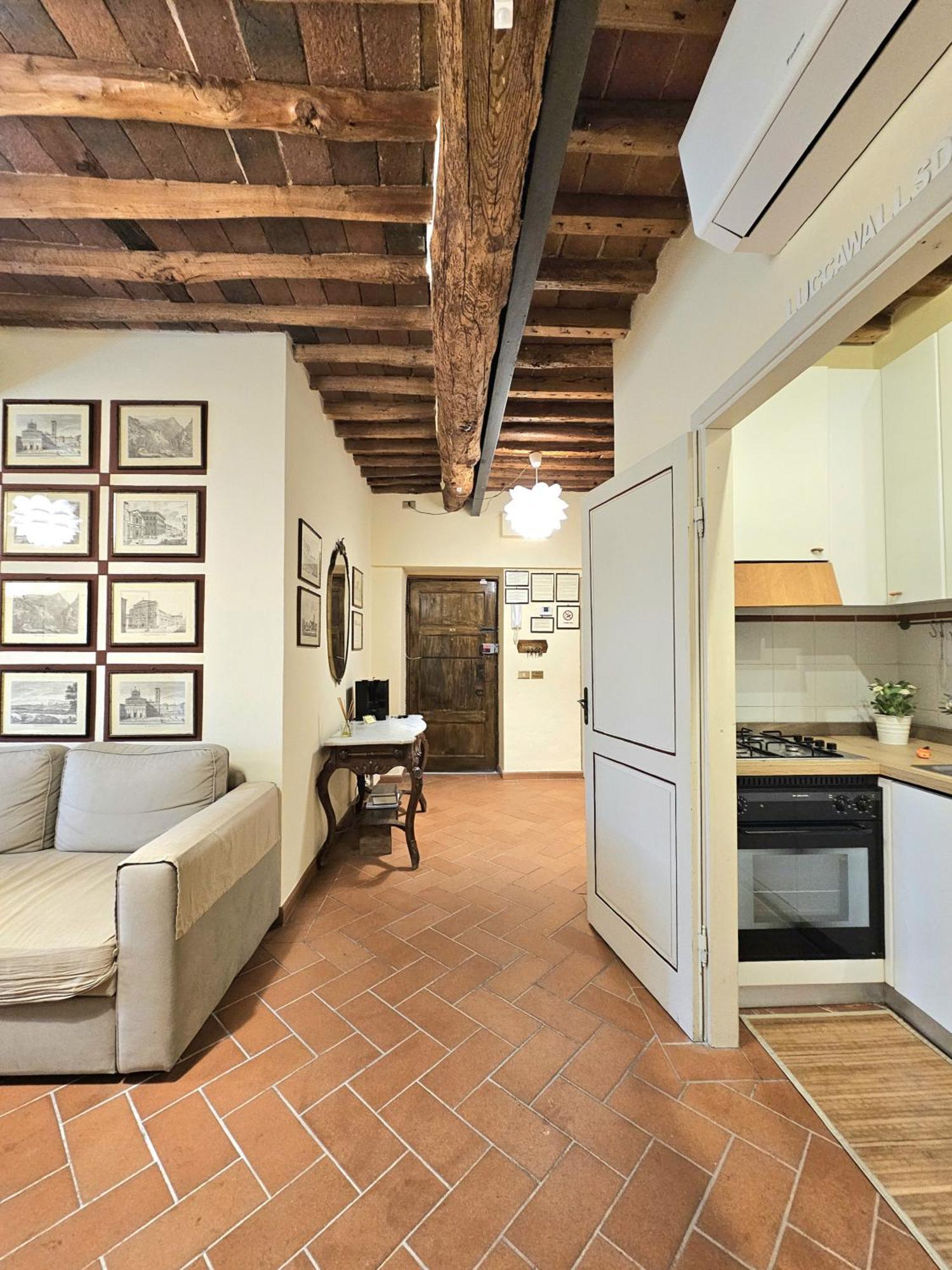 Lucca Walls Dream - Air Cond - Wi-Fi - Panoramic In Front Of The Historical Walls - Bagian luar foto