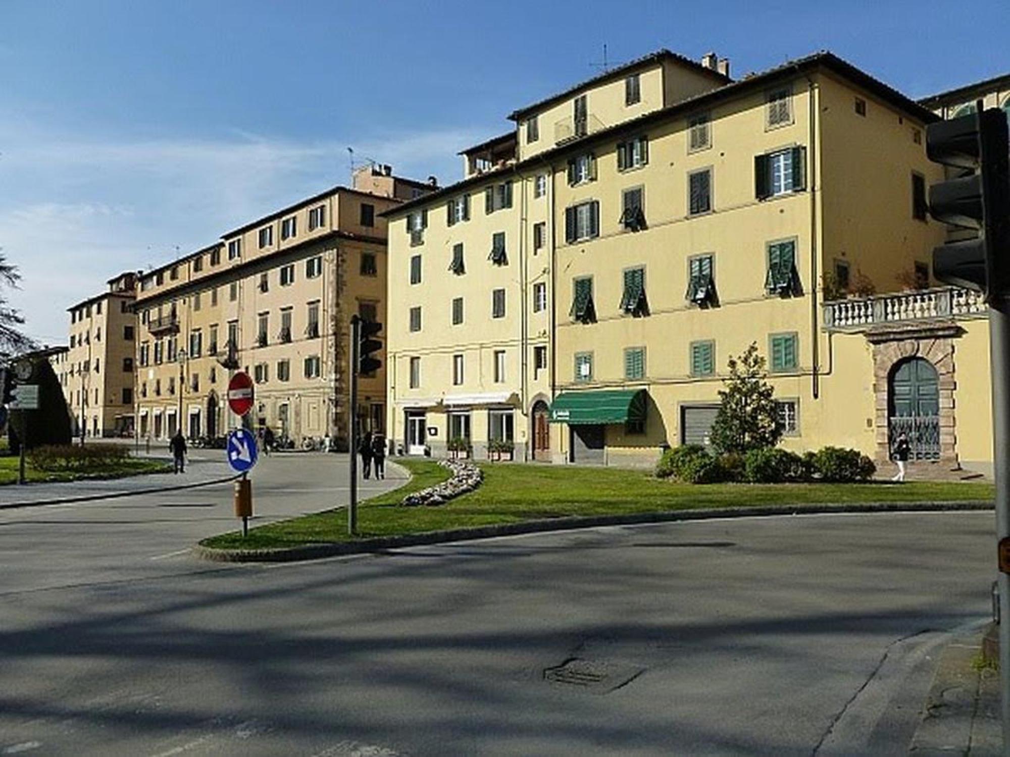 Lucca Walls Dream - Air Cond - Wi-Fi - Panoramic In Front Of The Historical Walls - Bagian luar foto